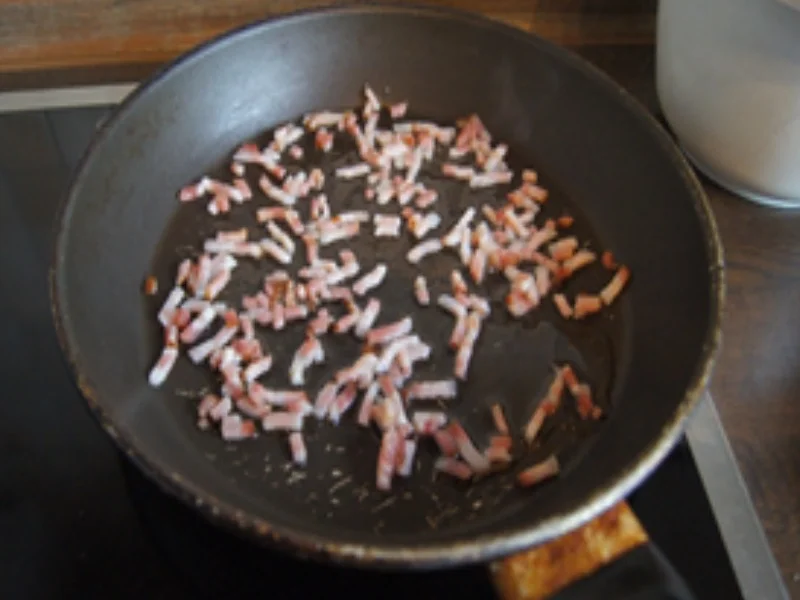 Rezept: Brägenwurst mit eingelegten Paprika und warmen Speckkartoffelsalat Bild Nr. 6 Brägenwurst mit eingelegten Paprika und warmen Speckkartoffelsalat - Rezept - Bild Nr. 6