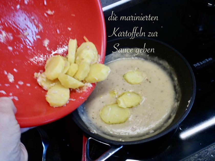 Eingebrannte Erdäpfel mit Kohlsprossen ein altes Bergbauernrezept ... Eingebrannte Erdäpfel mit Kohlsprossen ein altes Bergbauernrezept ...