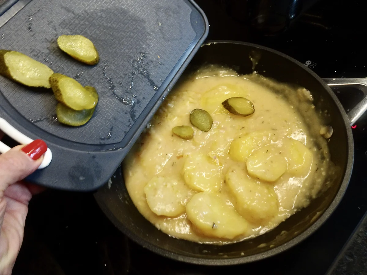 Rezept: Eingebrannte Erdäpfel mit Kohlsprossen - ein altes Bergbauernrezept Bild Nr. 15388 Eingebrannte Erdäpfel mit Kohlsprossen - ein altes Bergbauernrezept - Rezept - Bild Nr. 15388