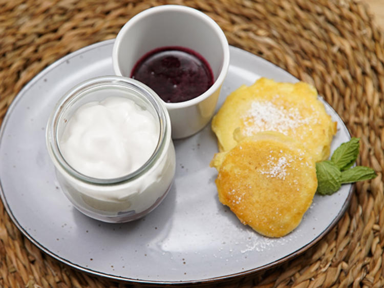 Gebratene Birnen mit Schokomousse und Heidelbeer Sauce - von Das ...