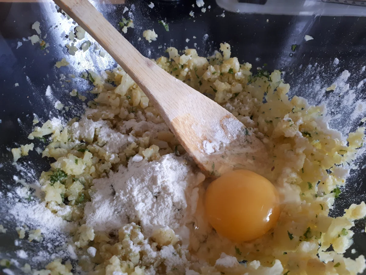 Blumenkohl-Käsepufferchen - Rezept - Bild Nr. 16015