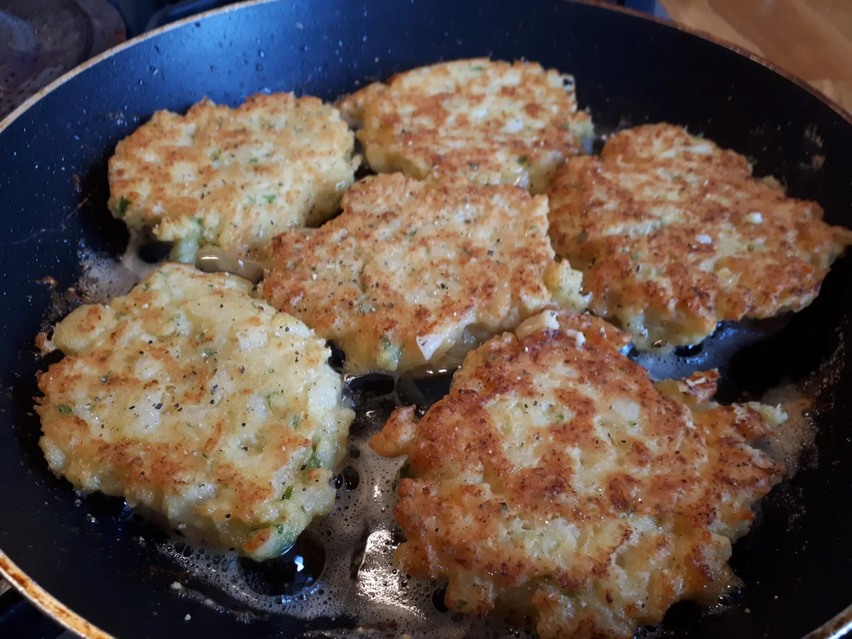 Blumenkohl-Käsepufferchen - Rezept - Bild Nr. 16016