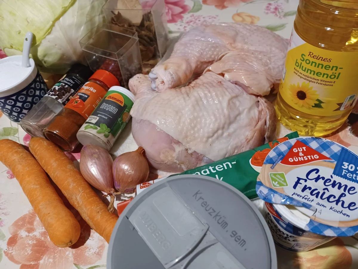 Rezept: Schmorkohl mit Hähnchenkeulen Bild Nr. 15381 Schmorkohl mit Hähnchenkeulen - Rezept - Bild Nr. 15381