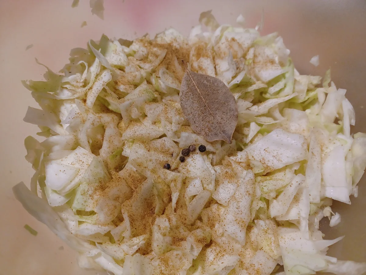 Rezept: Schmorkohl mit Hähnchenkeulen Bild Nr. 15387 Schmorkohl mit Hähnchenkeulen - Rezept - Bild Nr. 15387