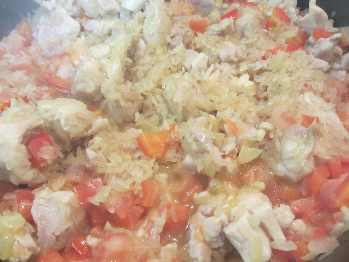 Arroz con Pollo - Reis mit Hühnchenfleisch einfach zuzubereiten ...