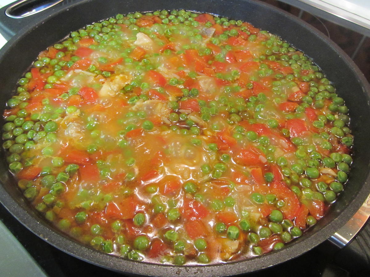 Arroz con Pollo Reis mit Hühnchenfleisch einfach zuzubereiten - einfach ...