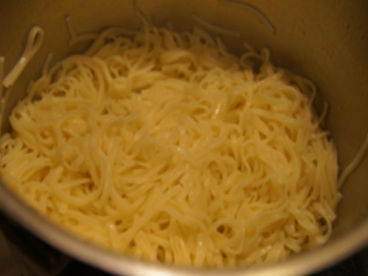 Hühnersuppe mit Gemüse, Eierstich und Schnittnudeln - einfach - von MausVoh