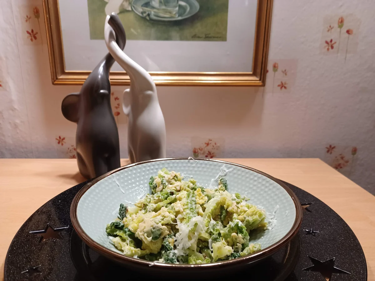 Rezept: Wirsing mit Rührei Bild Nr. 2 Wirsing mit Rührei - Rezept - Bild Nr. 2