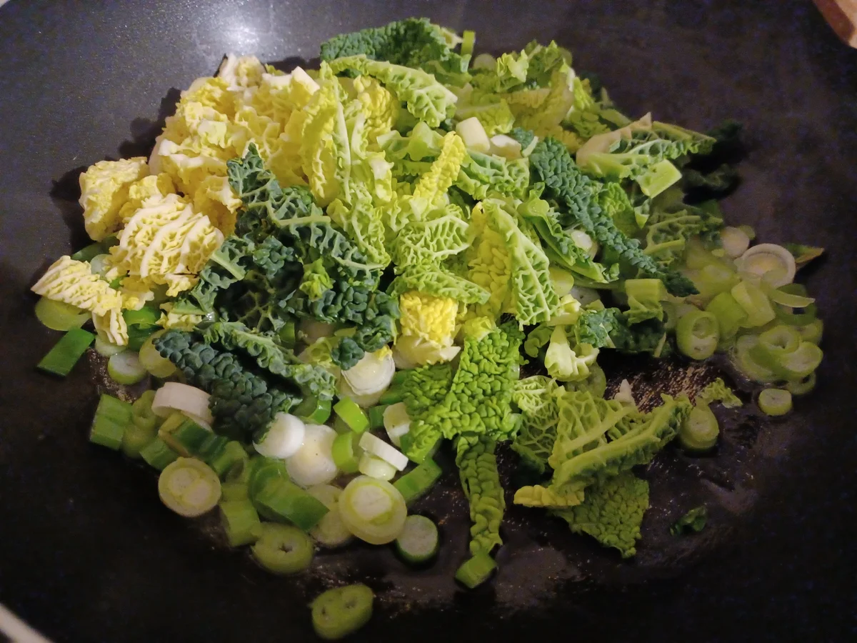 Rezept: Wirsing mit Rührei Bild Nr. 15407 Wirsing mit Rührei - Rezept - Bild Nr. 15407