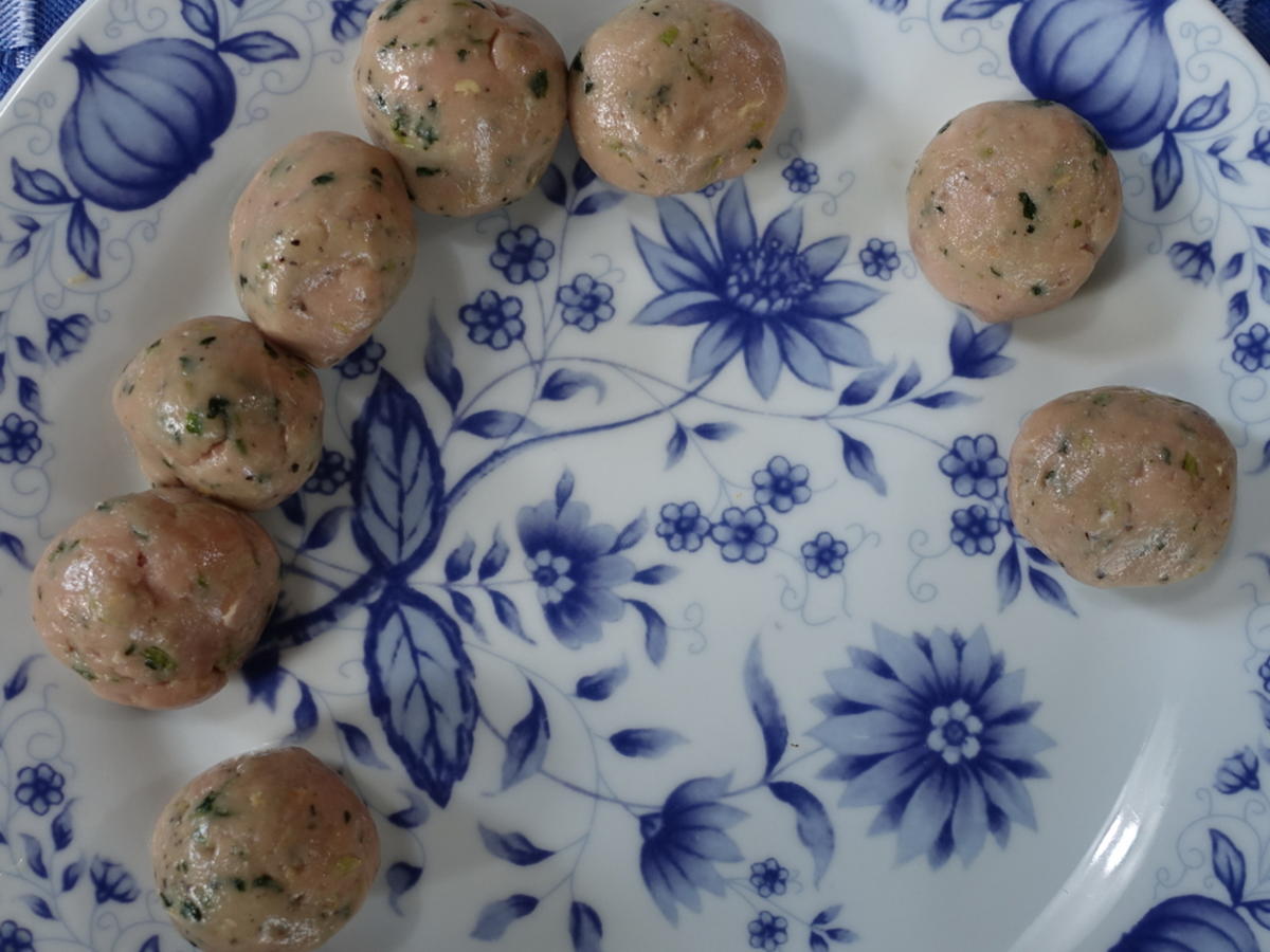 Kandiertes Schweinefleisch mit Sesam – Dim-Sum Babi - Rezept - kochbar.de