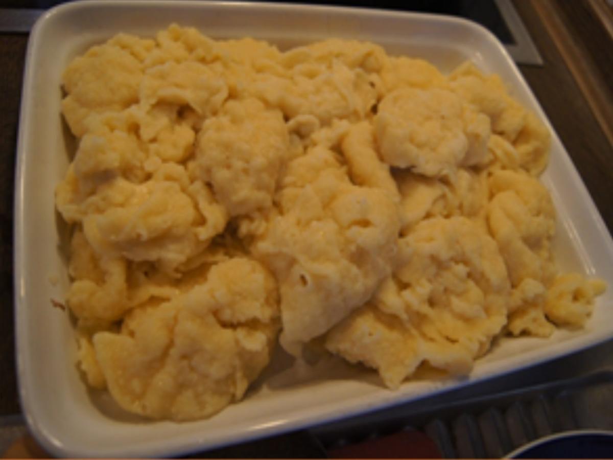 Curry-Rahmgeschnetzeltes mit Champignons, Honig-bundmöhren und Mehlklößen - Rezept - Bild Nr. 15428