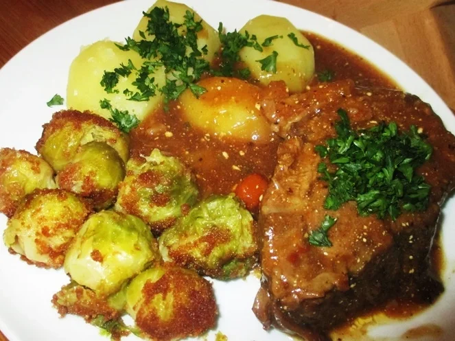 Rezept: Omas Rinderschmorbraten Bild Nr. 15426 Omas Rinderschmorbraten - Rezept - Bild Nr. 15426