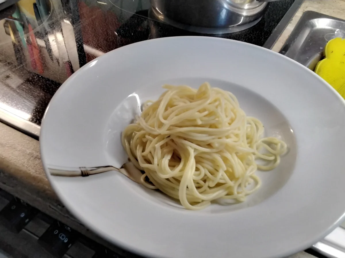 Spaghetti mit schwarzen Speck - Rezept - Bild Nr. 15431