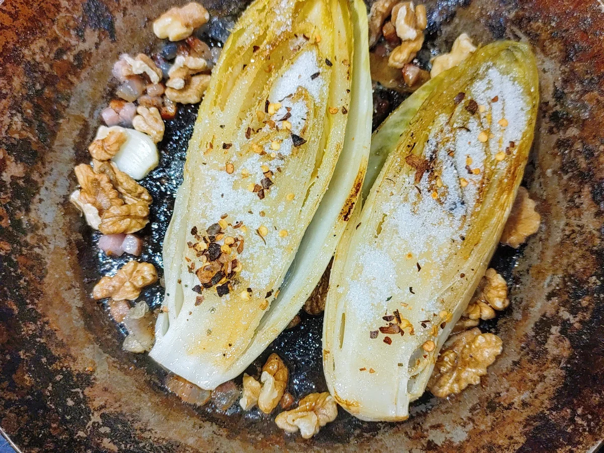 Rezept: Chicorée - Warmer karamelisierter Salat Bild Nr. 15445 Chicorée - Warmer karamelisierter Salat - Rezept - Bild Nr. 15445