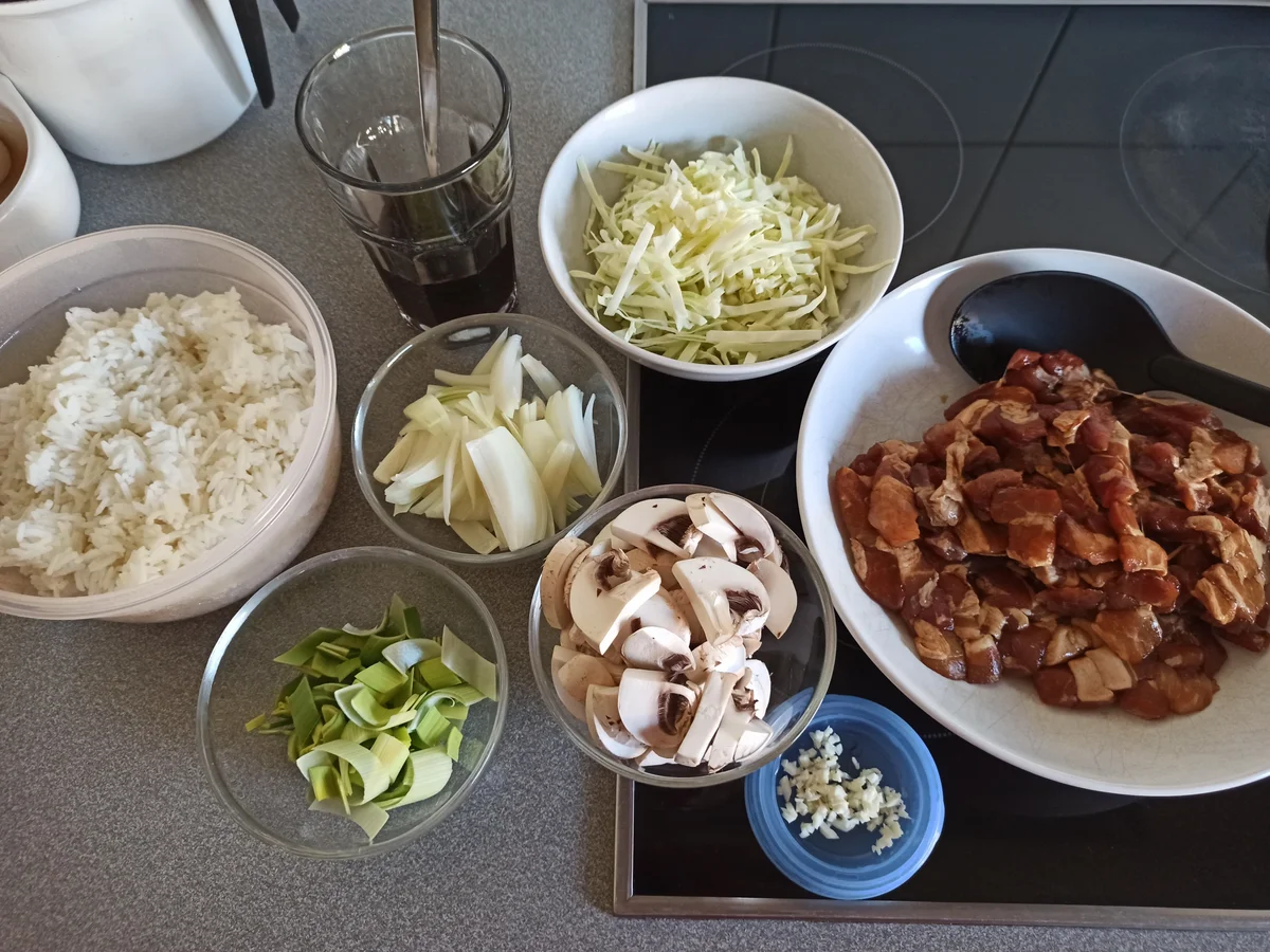 Schweinebauch mit gebratenem Reis - Rezept - Bild Nr. 3