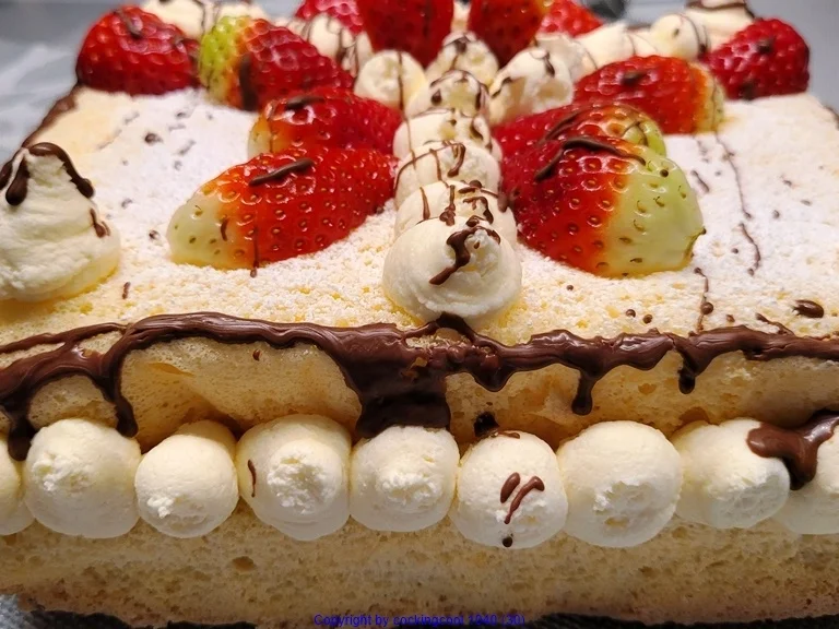 Schwammkuchen zur Back Challenge 02/2022 - Rezept - Bild Nr. 15444