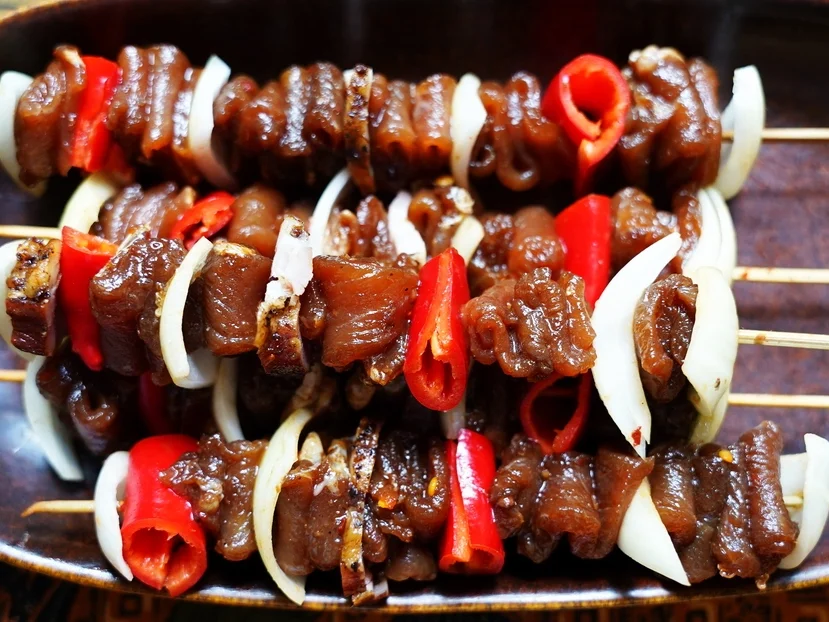 Seeräuberspieße in würzig-scharfer Erdnußsauce - Rezept - Bild Nr. 15437