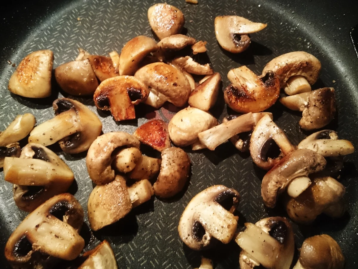 Flammkuchen mit Feldsalat - Rezept - Bild Nr. 15444