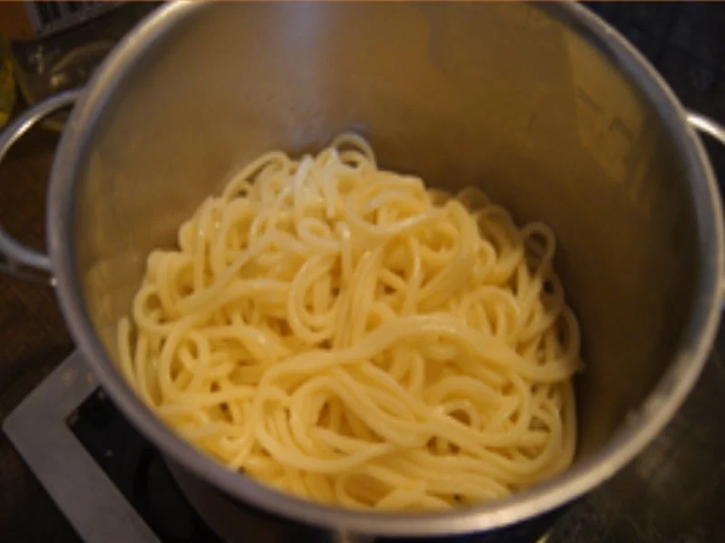 Schweinefilet ausgebacken, mit Gemüse süß-sauer und Mie-Nudeln - Rezept - Bild Nr. 15469