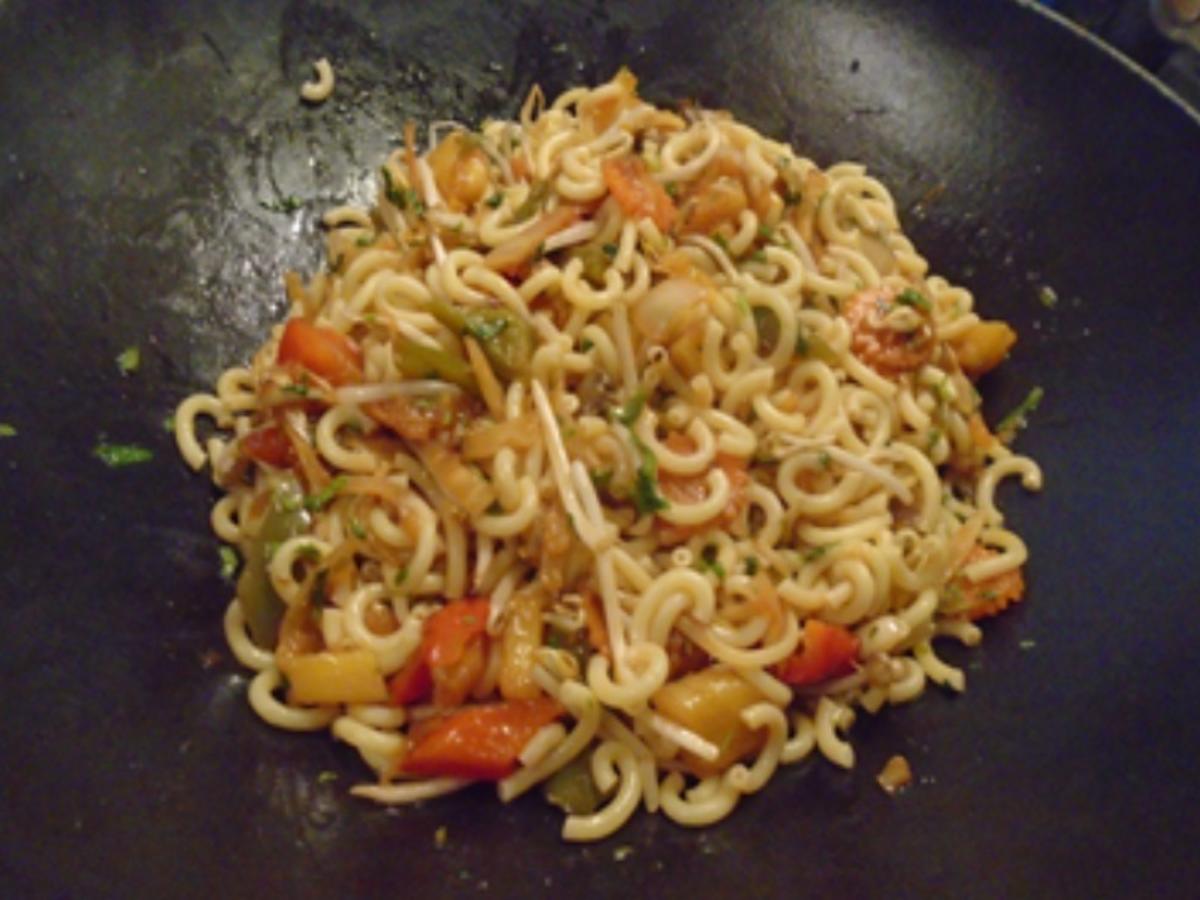 Gabelspaghetti mit Gemüse süß-sauer - Rezept - Bild Nr. 11
