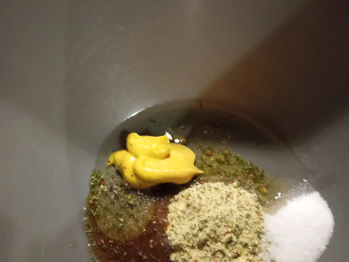 Gefüllte Paprikaschoten- Naturreis- und kleinem Salat. - Rezept - Bild Nr. 15449