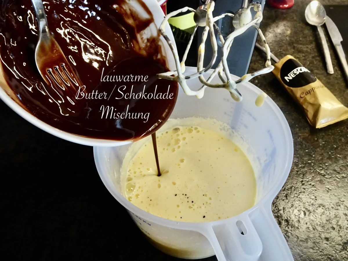 Der "dunkle Wiener" im  Schokohemd - Rezept - Bild Nr. 15455