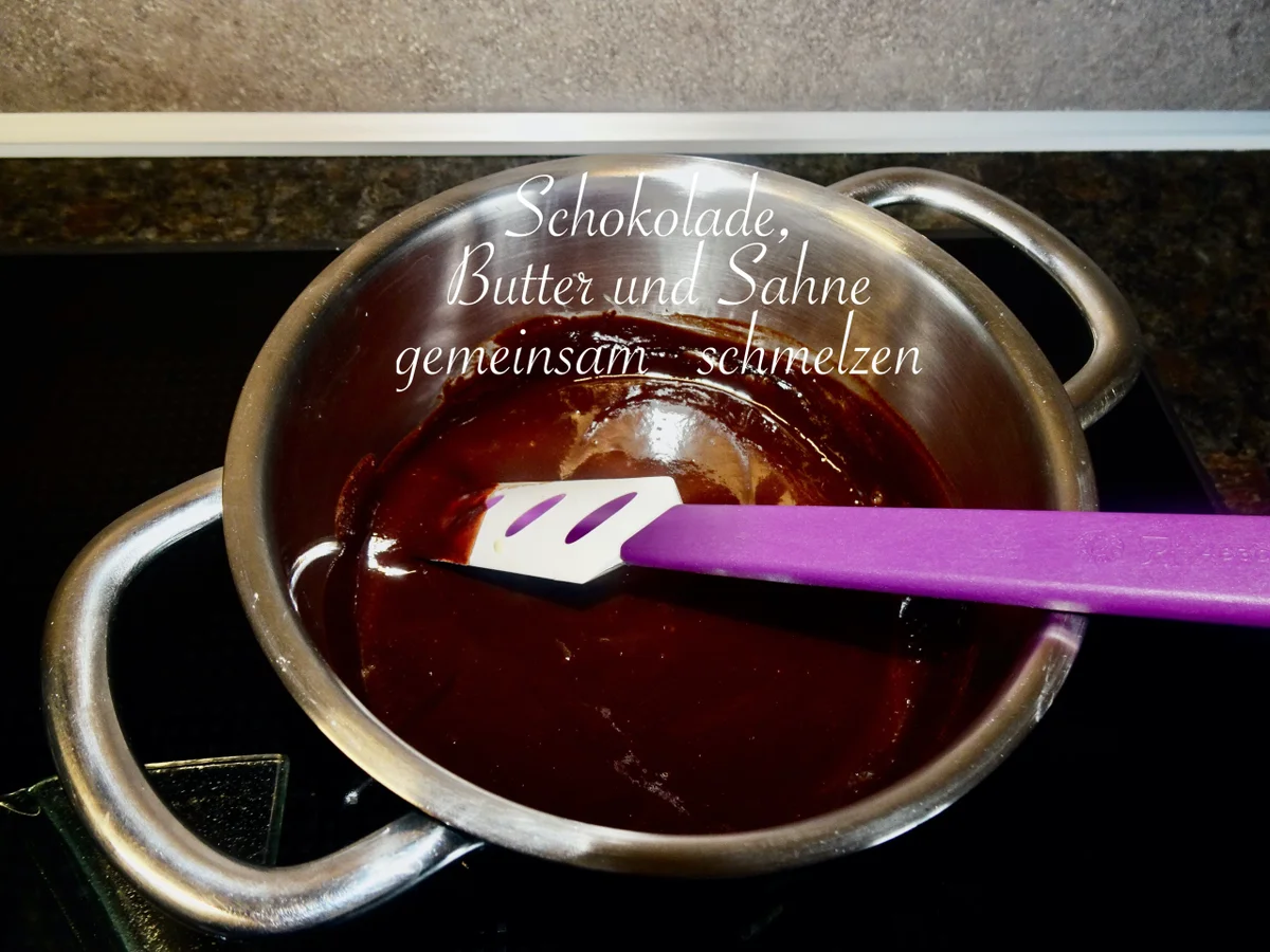 Der "dunkle Wiener" im  Schokohemd - Rezept - Bild Nr. 15450