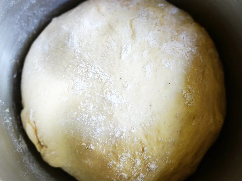 Saftiger Birnen- und Mangokuchen mit Streusel - Rezept - Bild Nr. 3