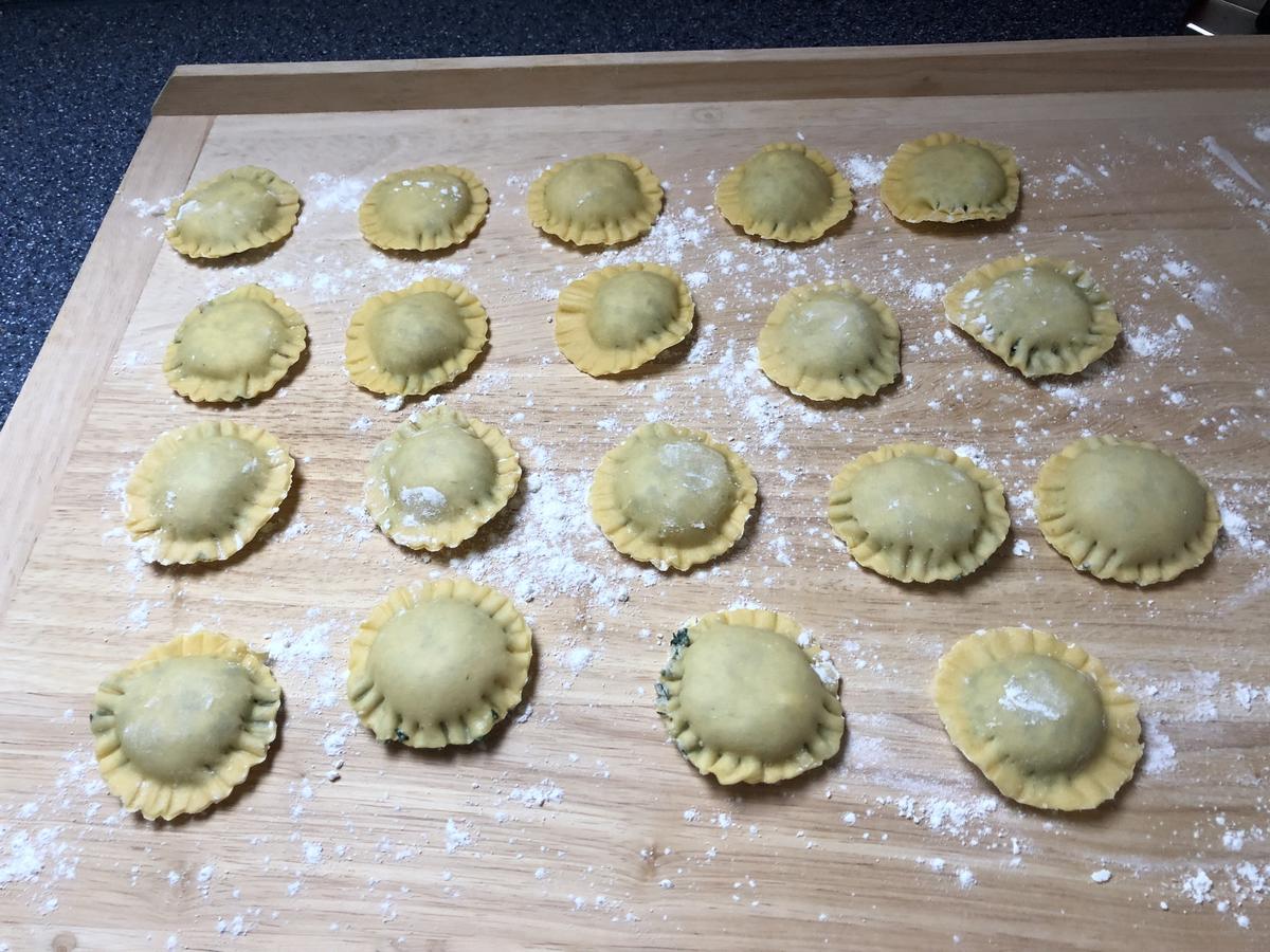 Ravioli mit Spinat-Ricottafüllung - Rezept mit Bild - kochbar.de