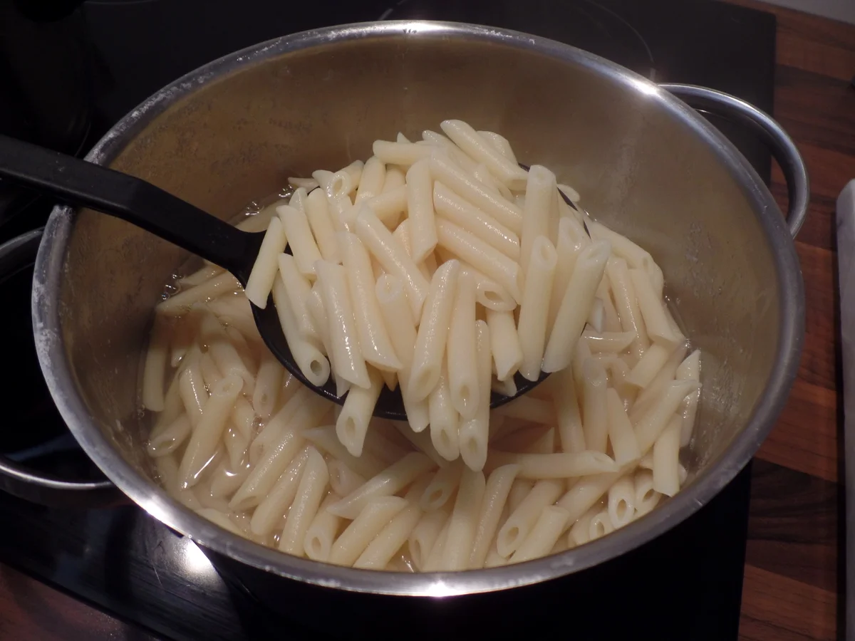 Bier-Gulasch mit Nudeln - Rezept - Bild Nr. 15462