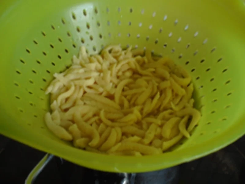 Spätzle-Champignon-Rahm-Pfanne - Rezept - Bild Nr. 5