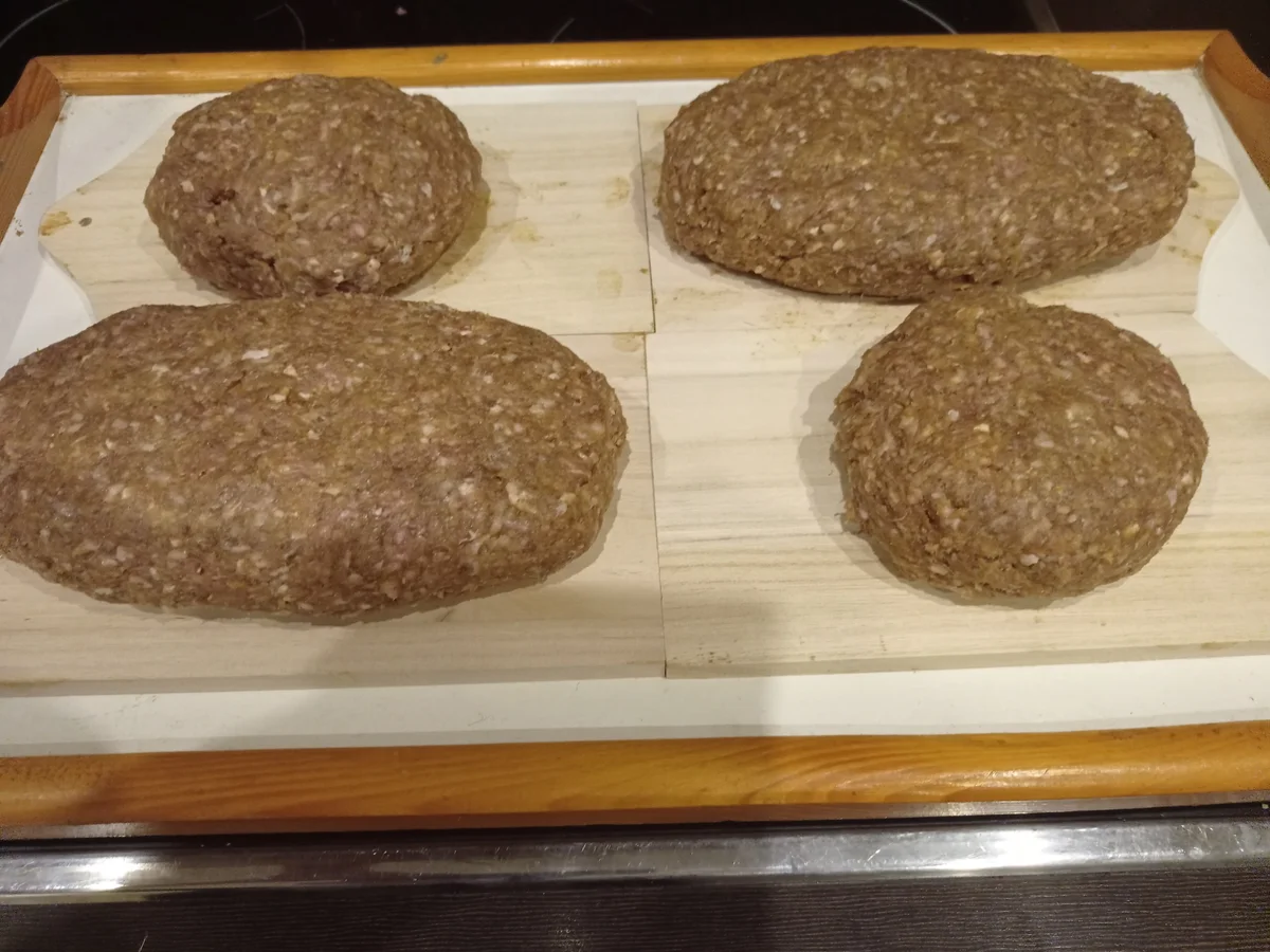 Rezept: Brettsalami Bild Nr. 15448 Brettsalami - Rezept - Bild Nr. 15448