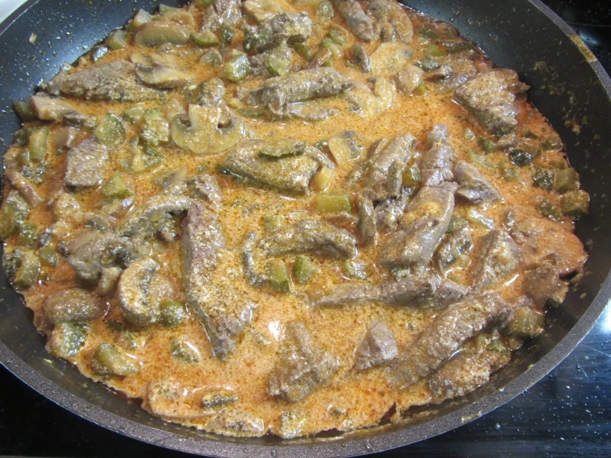 Rezept: Boeuf Stroganoff Bild Nr. 4 Boeuf Stroganoff - Rezept - Bild Nr. 4