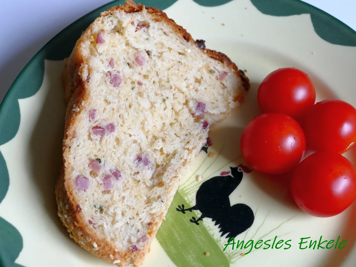 Gugelhupf Elsäßer Art mit Munsterkäse und Speck - Rezept - Bild Nr. 15460