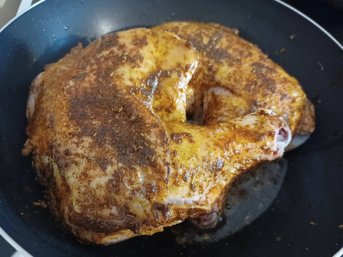 Rezept: Hähnchenschenkel mit Zwiebelgemüse Bild Nr. 15453 Hähnchenschenkel mit Zwiebelgemüse - Rezept - Bild Nr. 15453