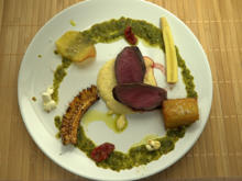 Hirschrücken, frittierte Kartoffeln, Polenta und Chimichurri - Rezept - Bild Nr. 2