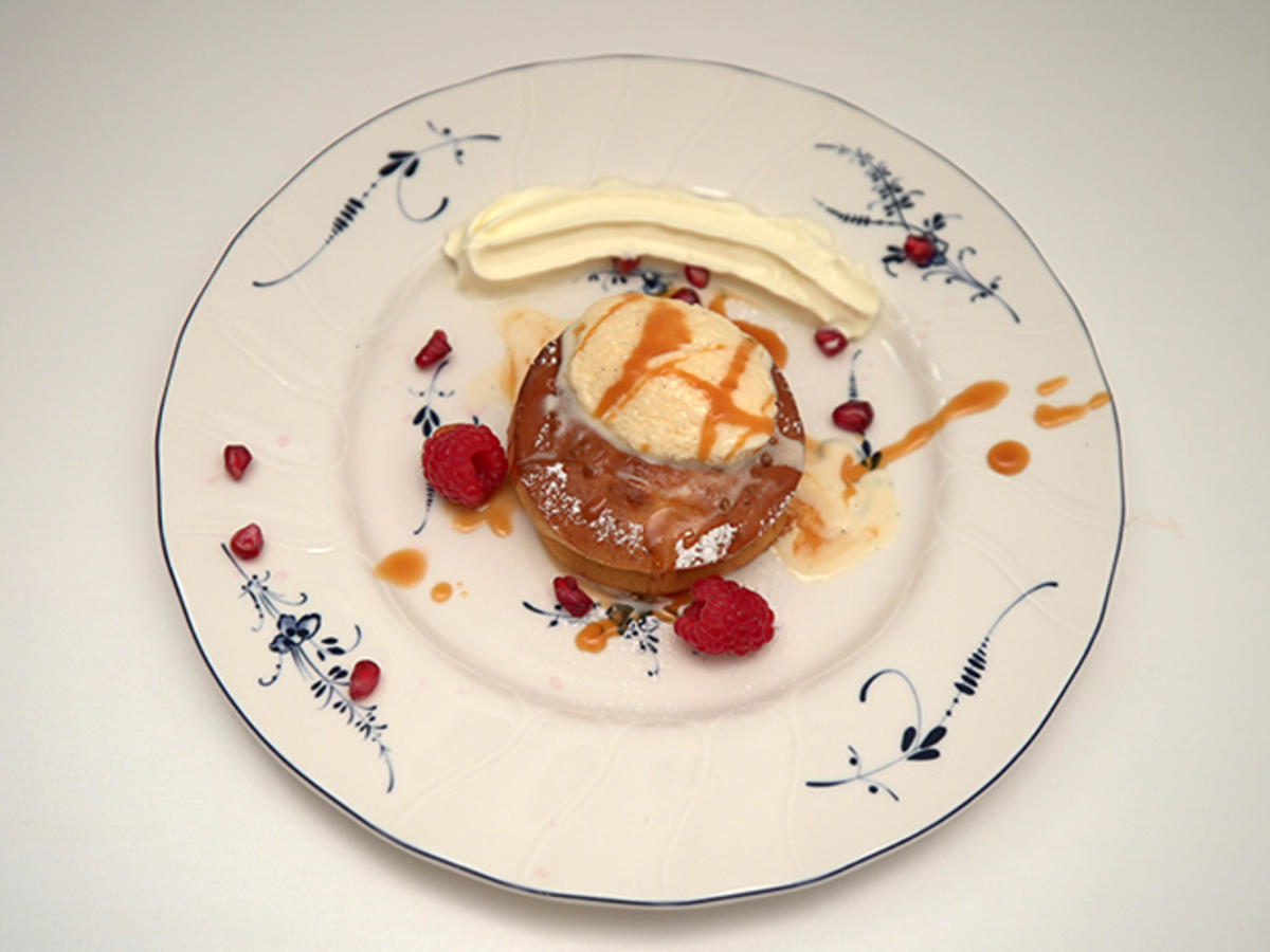 Beschwipster Apfel mit salzigem Karamell und Vanilleeis - Rezept - Bild Nr. 2