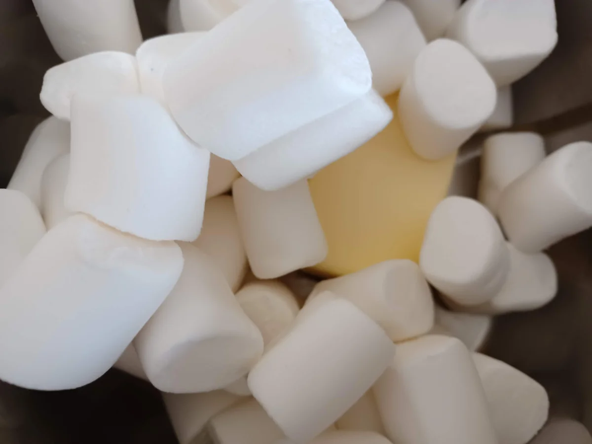 Rezept: Bunter Popcorn - Kuchen Bild Nr. 15487 Bunter Popcorn - Kuchen - Rezept - Bild Nr. 15487