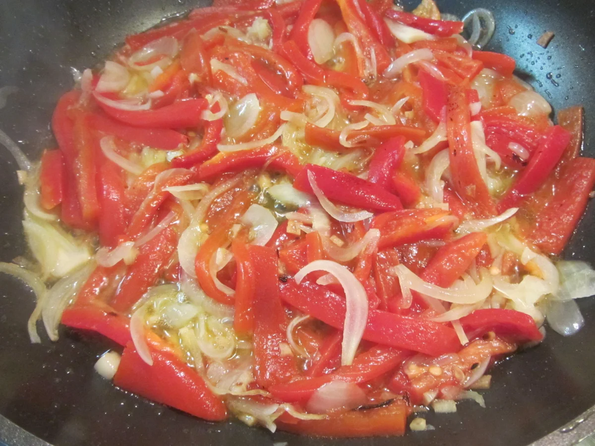 Merluza a la riojana - Kabeljau nach Rioja-Art - Rezept - Bild Nr. 15479