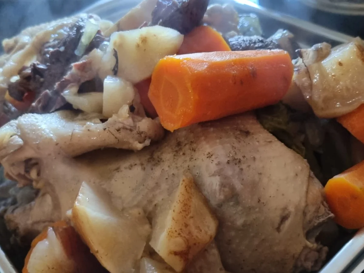 Hühnersuppe mit Rinder Beinscheibe - Rezept - Bild Nr. 15494