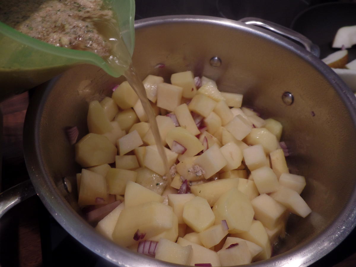 Steckrüben-Kartoffel-Suppe mit Pfeffer-Birnen - Rezept - Bild Nr. 15505