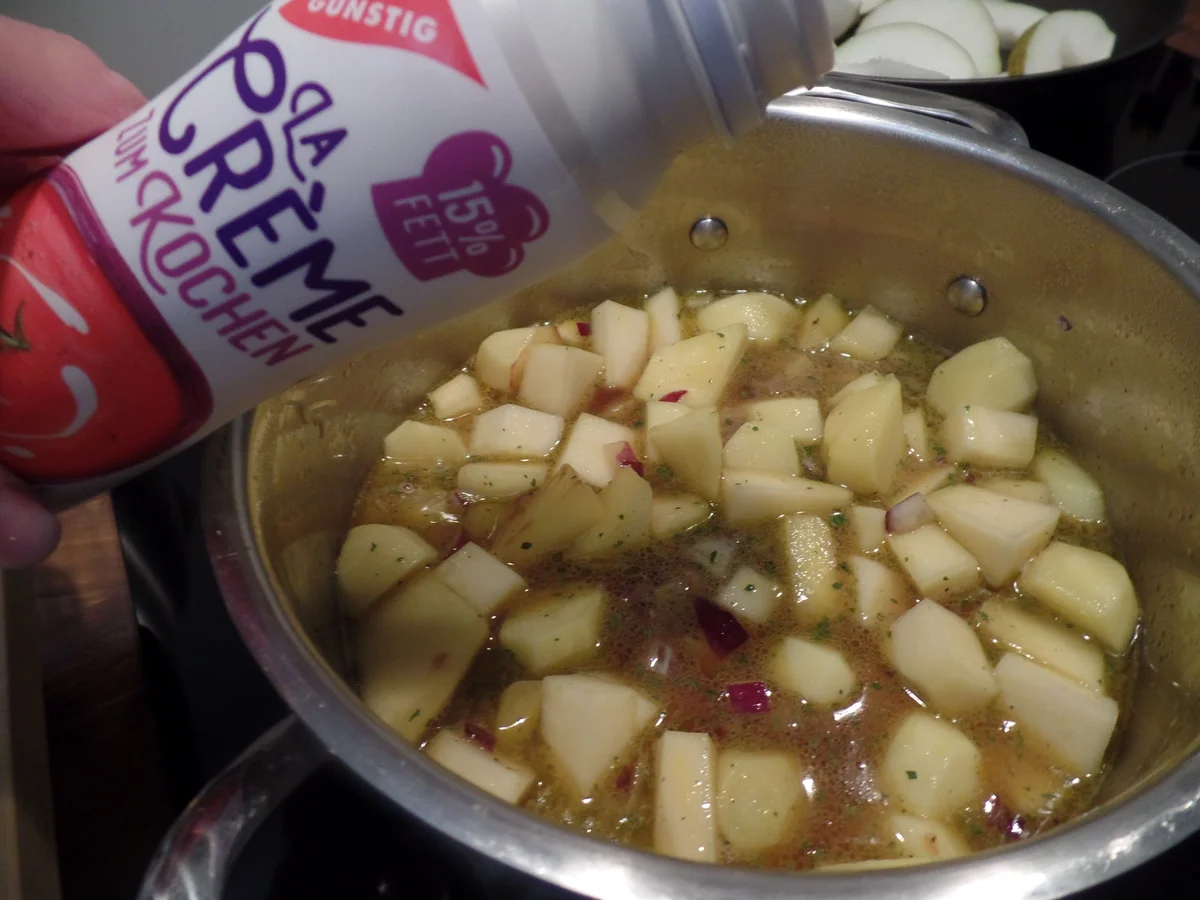 Steckrüben-Kartoffel-Suppe mit Pfeffer-Birnen - Rezept - Bild Nr. 15506