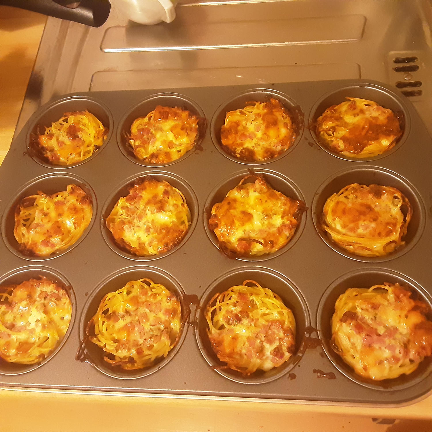 Nudelnester Schnelles, lecker Abendessen zu Salat!!! - Rezept mit Bild ...