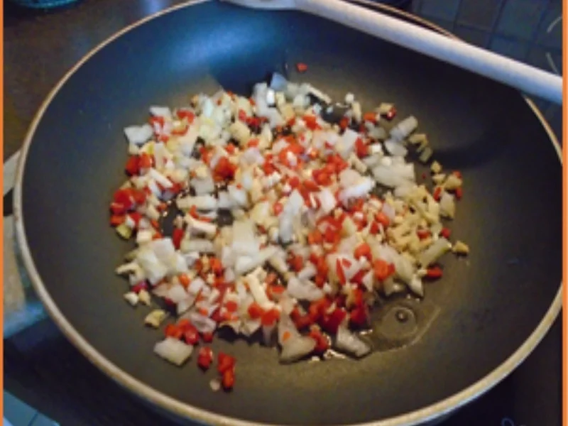 Paprika-Spinat-Gemüse mit Spiegelei und Kümmel-Drillingen - Rezept - Bild Nr. 8