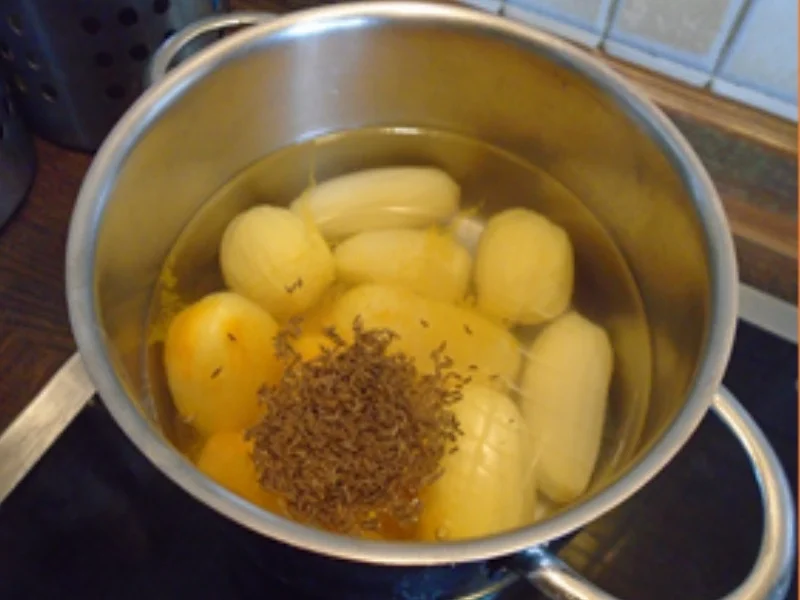 Paprika-Spinat-Gemüse mit Spiegelei und Kümmel-Drillingen - Rezept - Bild Nr. 17