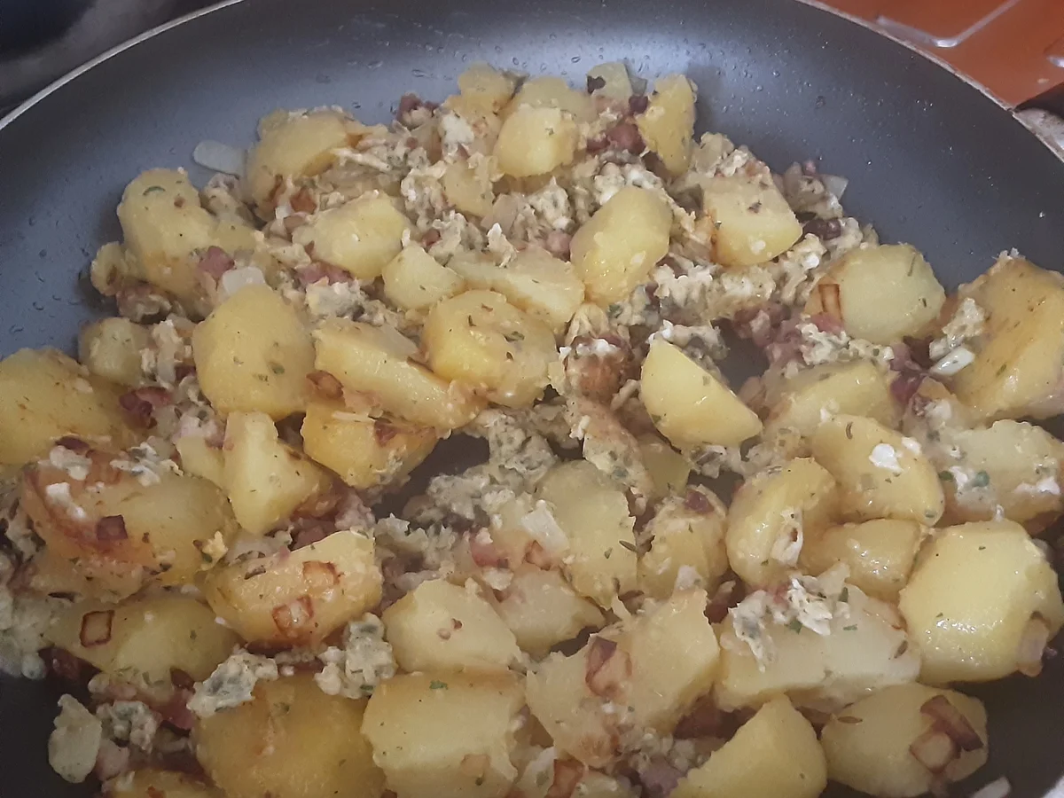 Rezept: Deftige Frühstückskartoffeln Bild Nr. 3 Deftige Frühstückskartoffeln - Rezept - Bild Nr. 3