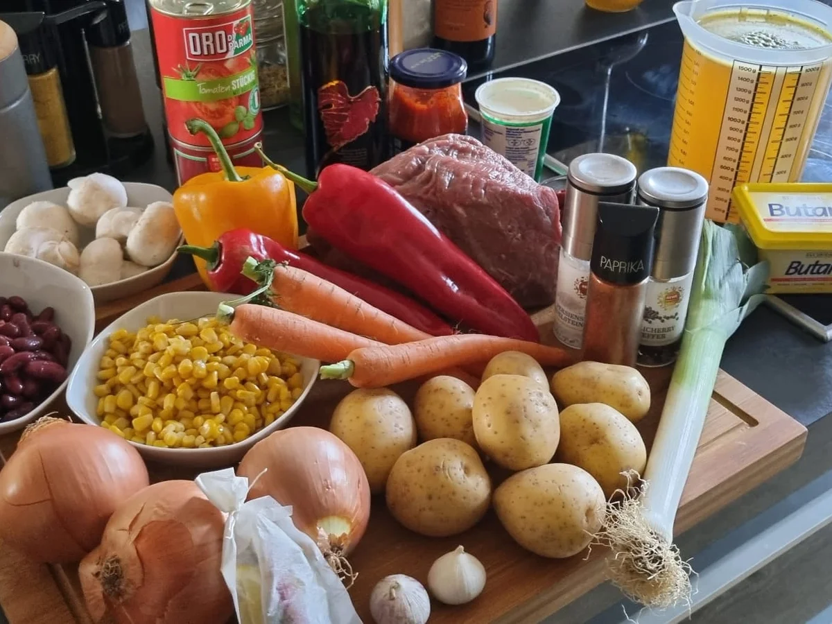 Rezept: Goulaschsuppe Bild Nr. 15523 Goulaschsuppe - Rezept - Bild Nr. 15523