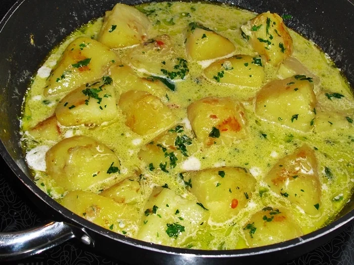 Rezept: Broiler vom Spiess mit Sahnekartoffeln Bild Nr. 15535 Broiler vom Spiess mit Sahnekartoffeln - Rezept - Bild Nr. 15535