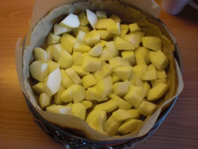 Rezept: Apfelkuchen "Wilma" Bild Nr. 2 Apfelkuchen "Wilma" - Rezept - Bild Nr. 2