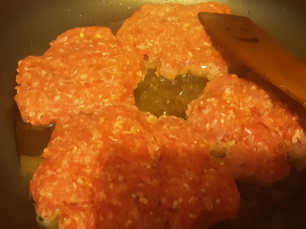 Rezept: Cheeseburger Bild Nr. 4 Cheeseburger - Rezept - Bild Nr. 4